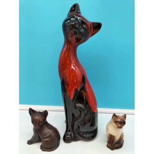 640 - Collection of Cat Figures to include Sherratt & Simpson, John Jenkins, etc. Tallest 32cm.