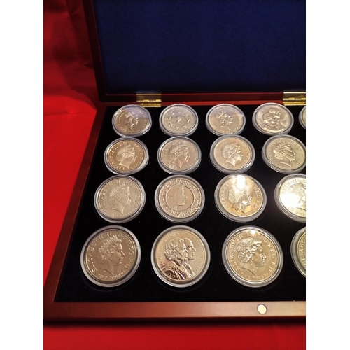 9 - UK Uncirculated Five Pound Coins In Individual Capsules (20) to Include 1990 to 2008. In Leuchttuurm... 