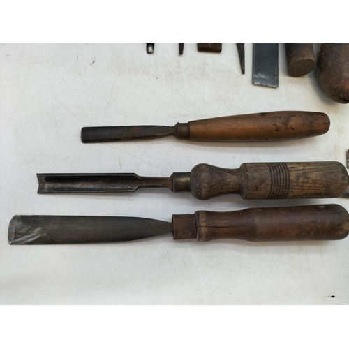 13 - Quantity of Vintage Chisels and Files to include Moulson Brothers, S.J.Addes, etc.