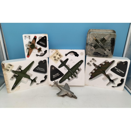 196 - Atlas Edition Military Giants of the Sky Models (4) in Original Packaging plus Amer Collection 'Must... 