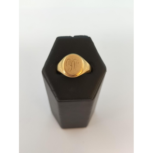 2 - 18ct Gold Signet Ring. Size P. 4.2 Grams.