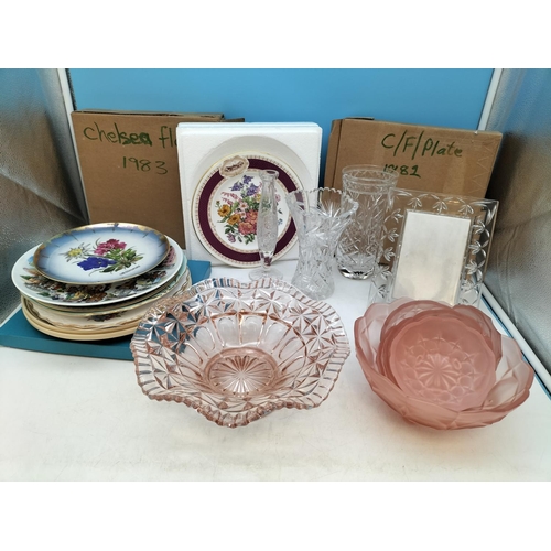 232 - Collection of Glass Ware to include Pink Frosted Large and 6 x Small Fruit Bowls, Stuart Crystal Pho... 