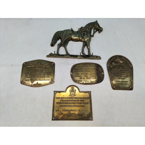 123 - Brass Horse Key Holder (20cm x 16cm) plus Brass Plaques (4) to include 'LMSR', 'Bourne Golf Club', '... 