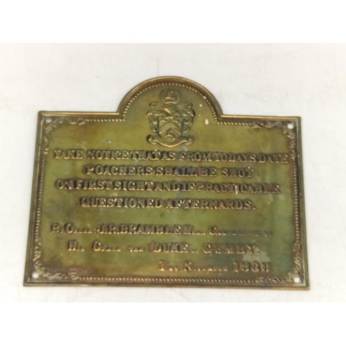 123 - Brass Horse Key Holder (20cm x 16cm) plus Brass Plaques (4) to include 'LMSR', 'Bourne Golf Club', '... 