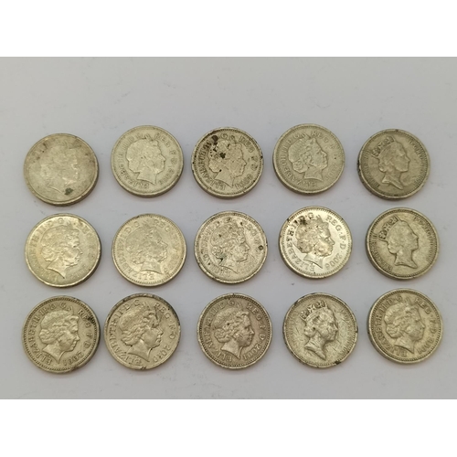 193 - Mixed Old £1 Coins (15).