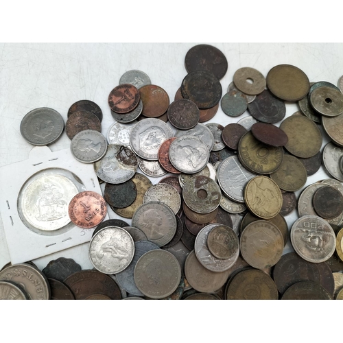 194 - Quantity of Mixed World Coins.