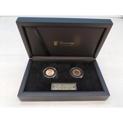 238 - Hatton's of London Boxed Set of 2 x Gold Sovereigns Coin Set of 1957 and 2022 'The First Sovereigns ... 