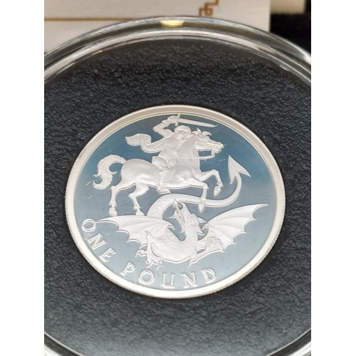 257 - The St George & Dragon 925/1000 Silver Proof Coin Collection £1, £2 and £5 in Presentation Case. Lim... 