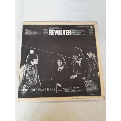 13 - The Beatles 2xLP To Include PMC 7009 