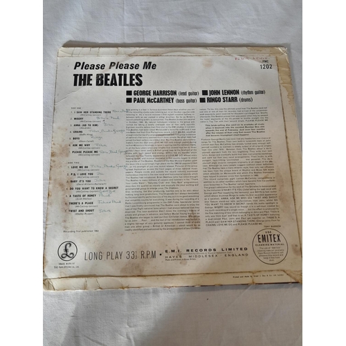 18 - The Beatles Lp x3 To Include PMC1202 