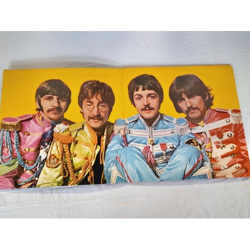 29 - The Beatles & Related Artists, 5 Lp To include PMC 1206, PMC 1230, PCS 7027, (No Insert) PMC 1202 An... 