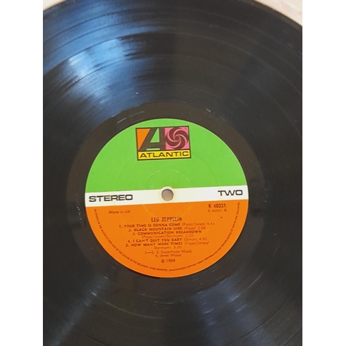 31 - Led Zeppelin, Collection of 3 Lp to include K40031 