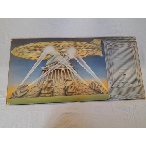 31 - Led Zeppelin, Collection of 3 Lp to include K40031 