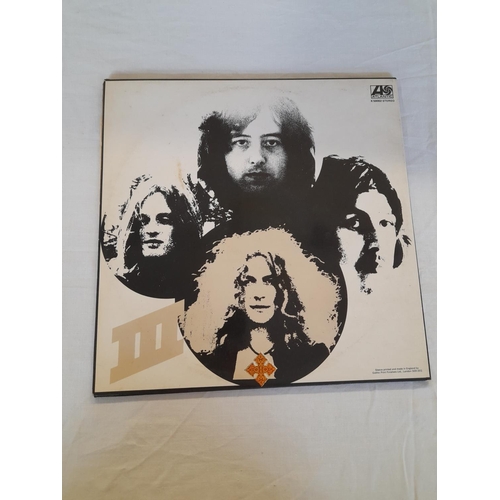 31 - Led Zeppelin, Collection of 3 Lp to include K40031 