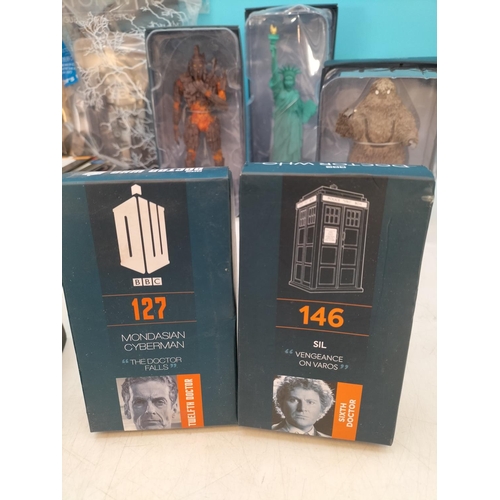 131 - Collection of Dr Who Items to include Books (11), Magazines, Figures (Some Boxed), Display Stand, et... 