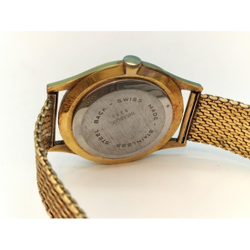 237 - Ultra Slim Everite 17 Jewel Incabloc Wind Up Watch with Gold Coloured Case and Strap. W/O.