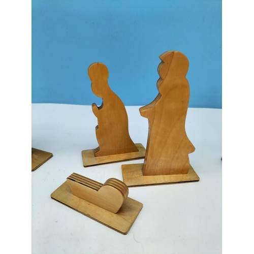 396 - Vintage Wooden Nativity Set. Tallest 14cm.