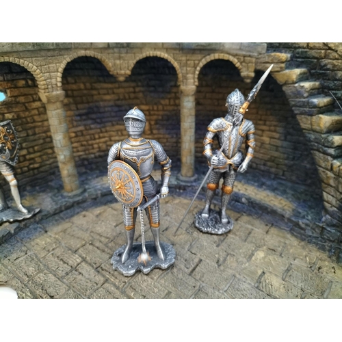 513 - Veronese Resin Ruined Castle Stand (38cm x 20cm x 23cm) plus Veronese Metal Medieval Soldiers (11).