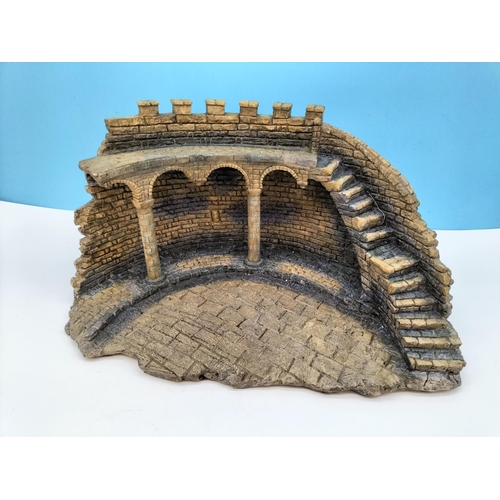 513 - Veronese Resin Ruined Castle Stand (38cm x 20cm x 23cm) plus Veronese Metal Medieval Soldiers (11).