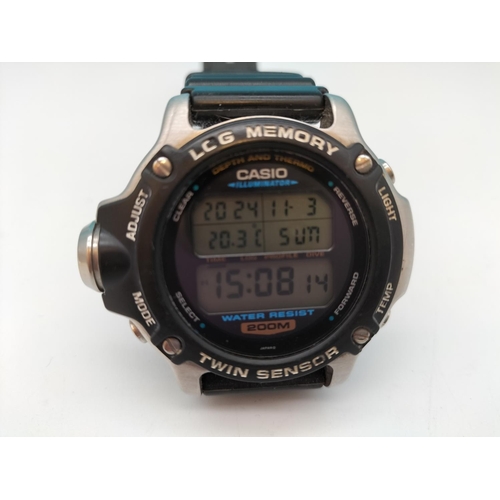 100 - LCG Memory Twin Sensor Casio Air Divers 200M Watch. No 730021 W/O.