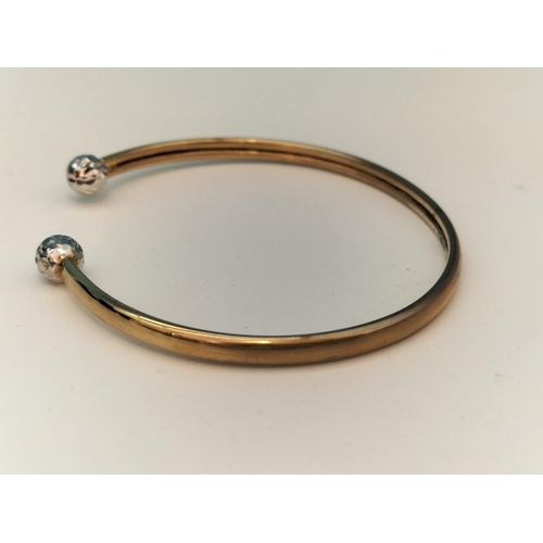 24 - 9ct Gold 375 Bangle. 2.7 Grams.