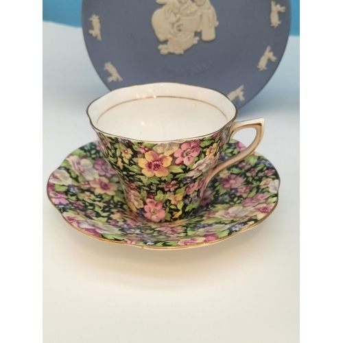 280 - Boxed Wedgwood Country Ware Cabbage Leaf Sandwich Tray, Rosina Chintz Cup and Saucer, Boxed Wedgwood... 