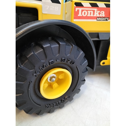 495 - Hasbro Tonka Mighty Front End Loader with Shovel 728. 23cm High, 55cm x 19cm. Windscreens A/F.