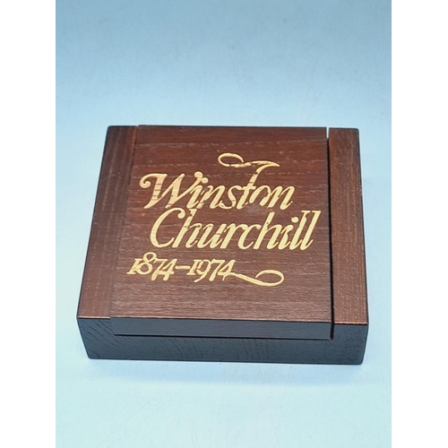 52 - Sir Winston Churchill (1874-1974) Bronze Medal with Certificate in Case. 4.5cm Diameter.