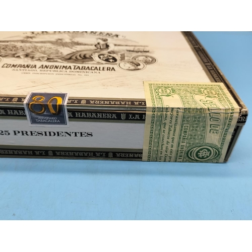 412 - Sealed Box of 25 Presidentes Cigars.