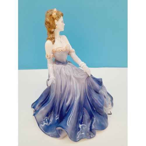 95 - Coalport Ladies of Fashion 17cm Lady Figure 'Linda'.