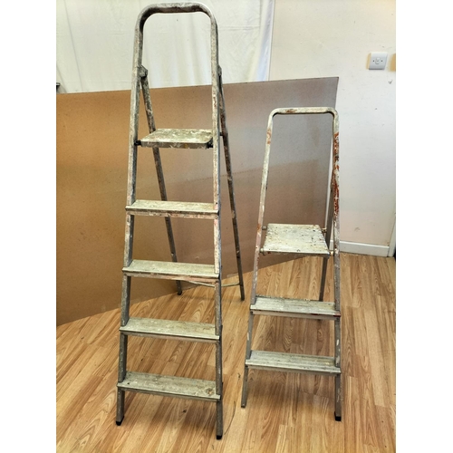 657 - Two Pairs of Metal Stepladders, One 3 Step and One 4 Step. Tallest 165cm when Closed. Collection Onl... 