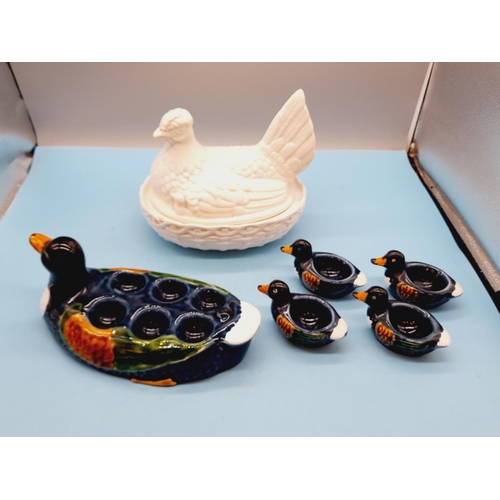 75 - Portmeirion Egg Crock plus 1990's French Majolica Egg Holder and 4 x Egg Cups. Egg Crock Measures 15... 