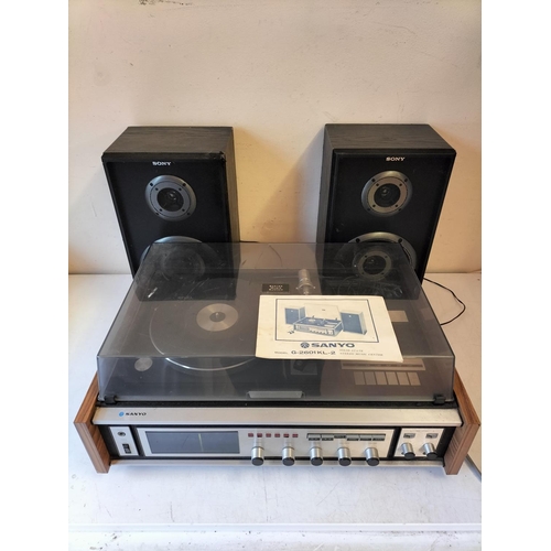 126 - Sanyo Stereo Music Centre Model No G-2601 KL-2. Powers Up and W/O plus 2 x Sony Speakers. Requires S... 