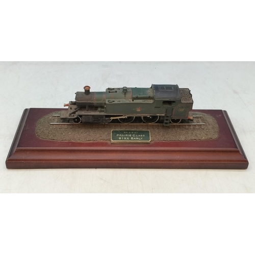 195 - Country Artist Hand Painted Railway Engines on Plinths (3), GNR 0-6-2T Class N2, BR 2-6-2 T Prairie ... 