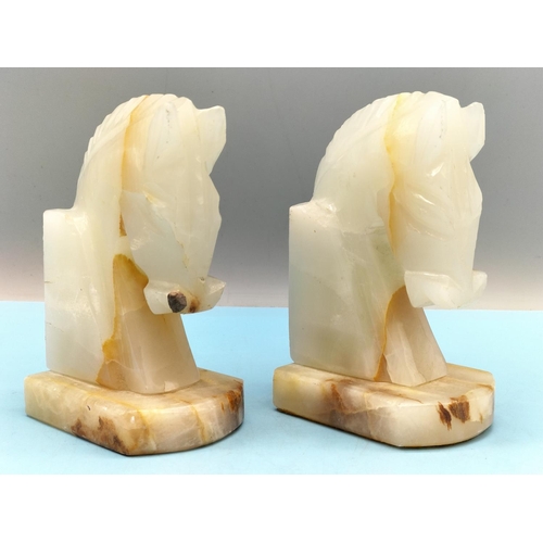 200 - Pair of Onyx Horse Head Bookends. 13cm High, 8cm x 6cm.