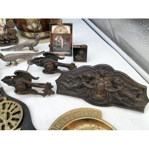 290 - Collection of Mixed Metal Ware to include Horse Brasses, Carving Set, Brass Plane, Biscuit Barrel, e... 