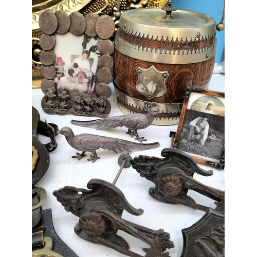 290 - Collection of Mixed Metal Ware to include Horse Brasses, Carving Set, Brass Plane, Biscuit Barrel, e... 