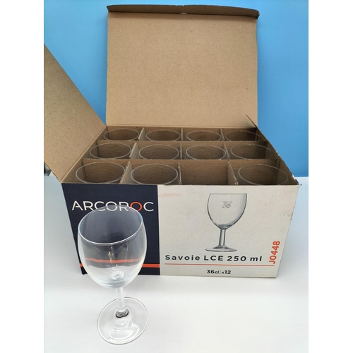 362 - Box of 12 Arcoroc 250ml Wine Glasses.