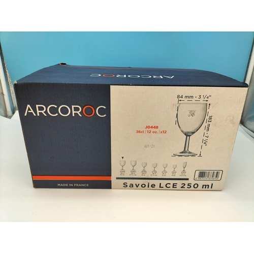 362 - Box of 12 Arcoroc 250ml Wine Glasses.