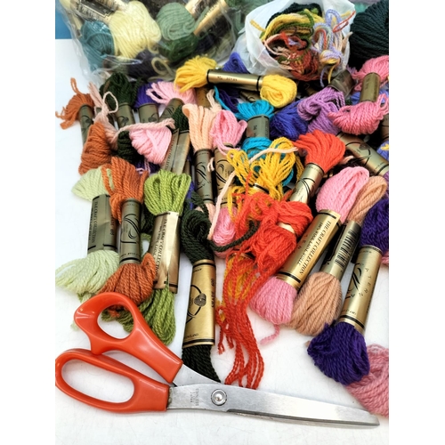 390 - Quantity of Tapestry Wool Skeins.