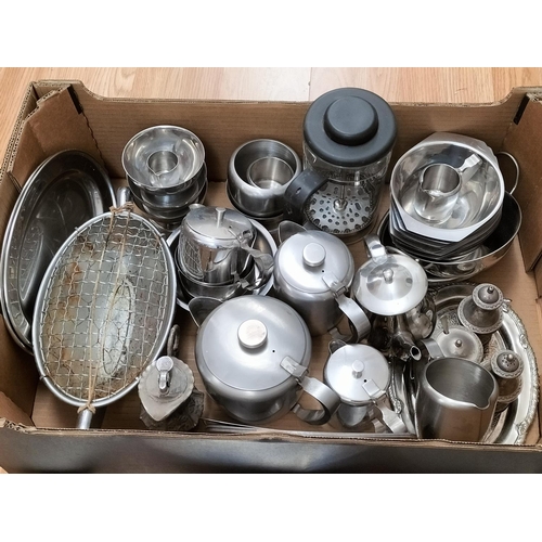 555 - Box of Stainless Steel Kitchen Ware to include Coffee Percolator, Curry Dish, Rice Dish, Trays, etc.