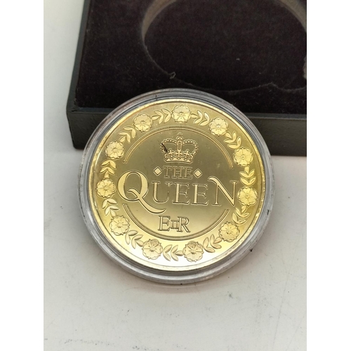 81 - Boxed Set of 5 24ct Plated Coins 'The Queen' with Certificate of Authenticity. Limited to 1000 Piece... 