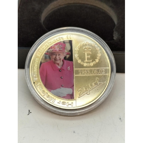 81 - Boxed Set of 5 24ct Plated Coins 'The Queen' with Certificate of Authenticity. Limited to 1000 Piece... 