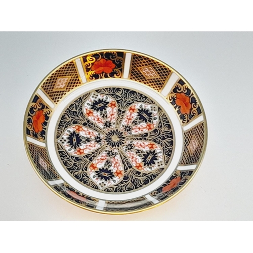 91 - Royal Crown Derby Imari Pattern 1128 Pin/Trinket Dish. 11cm Diameter. For Chatsworth 9th September 1... 