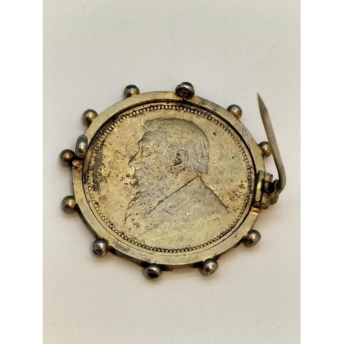 96 - 1896 Silver .800 Zuid Afrik Repub 2 Shilling Coin Mounted in 800 Silver Mount Gold Plated Brooch.