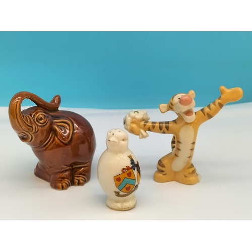 150 - Collection of Novelty Salt and Pepper Shakers to include Lenox Pottery 'Tigger' and Wood and Sons 'E... 