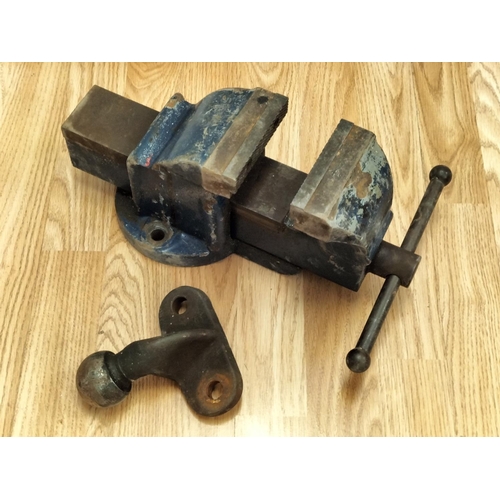 318 - Vintage Bench Vice plus Tow Ball. Collection Only