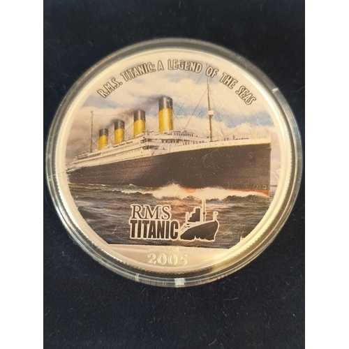 51 - 1oz Fine Silver 2005 Dollar 'RMS Titanic'.