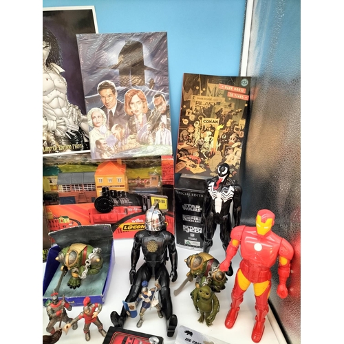 534 - Collection of Sci-Fi Related Items and Action Figures to include Marvel/DC Figures.