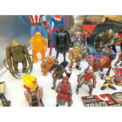 534 - Collection of Sci-Fi Related Items and Action Figures to include Marvel/DC Figures.